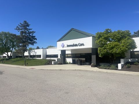 6 E Phillip Road Vernon Hills IL 60061