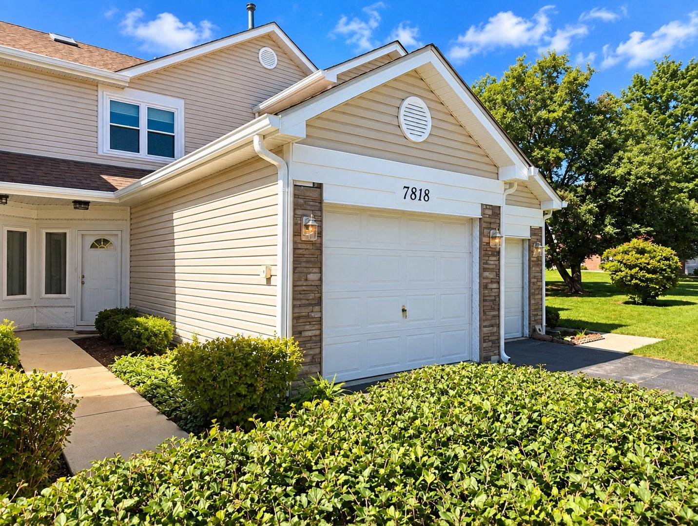 7818 Darien Lake Drive