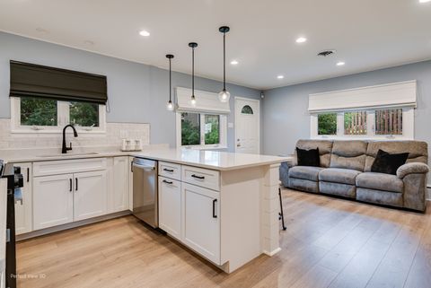 Tiny photo for 2004 Boehme Street, Lockport, IL 60441 (MLS # 12491855)