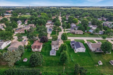 Tiny photo for 191 Meadows Drive, Sugar Grove, IL 60554 (MLS # 12487121)