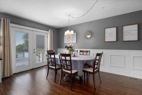 Tiny photo for 191 Meadows Drive, Sugar Grove, IL 60554 (MLS # 12487121)