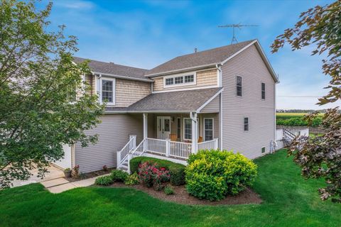 Tiny photo for 191 Meadows Drive, Sugar Grove, IL 60554 (MLS # 12487121)