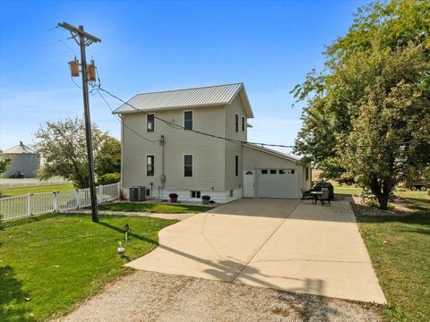 Tiny photo for 25435 E 3100 North Road, Dwight, IL 60420 (MLS # 12490783)