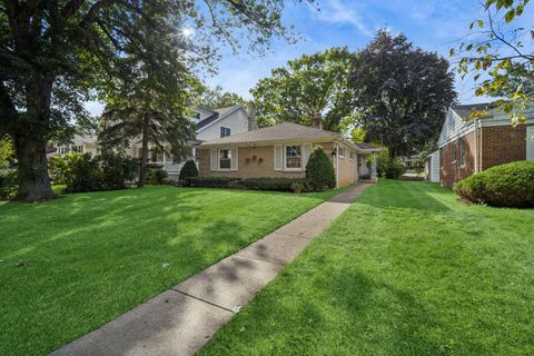 Photo of 2239 Washington Avenue, Wilmette, IL 60091 (MLS # 12488779)