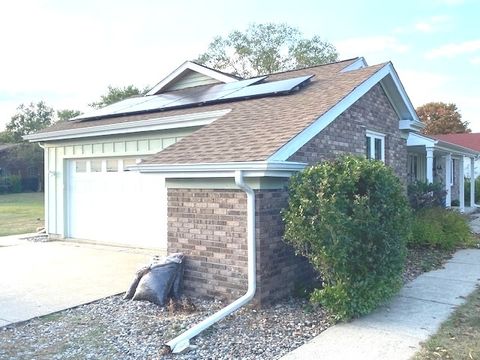 Tiny photo for 105 Kendall Street, Gifford, IL 61847 (MLS # 12452249)