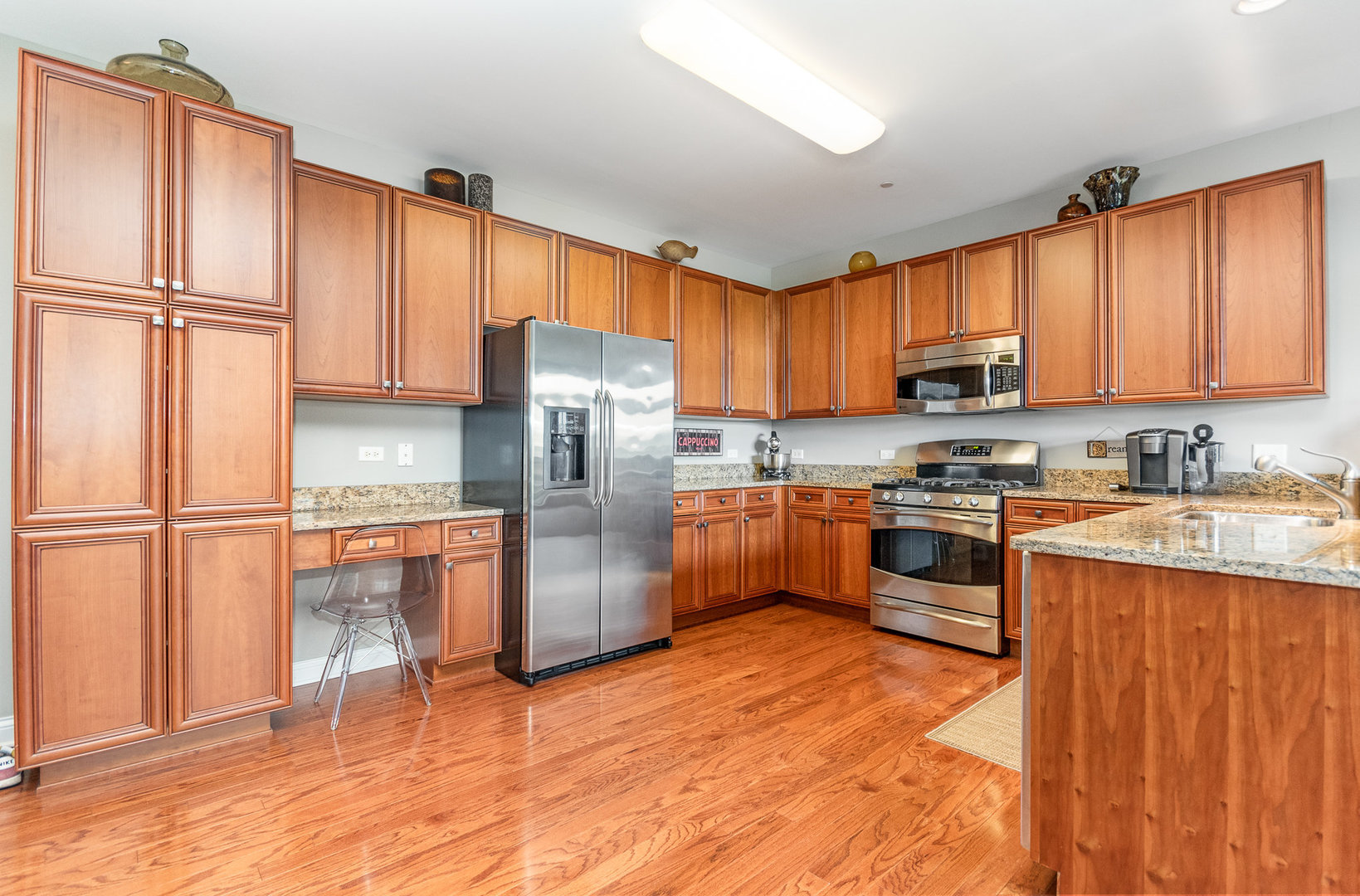 140 S River Street 307