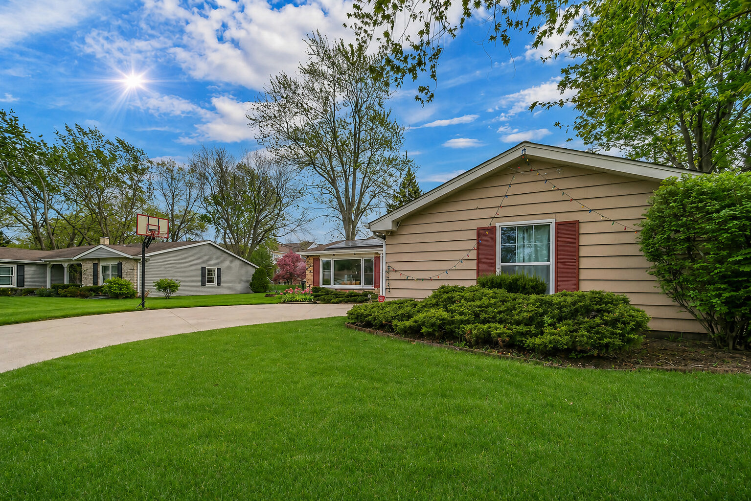 401 Greentree Parkway