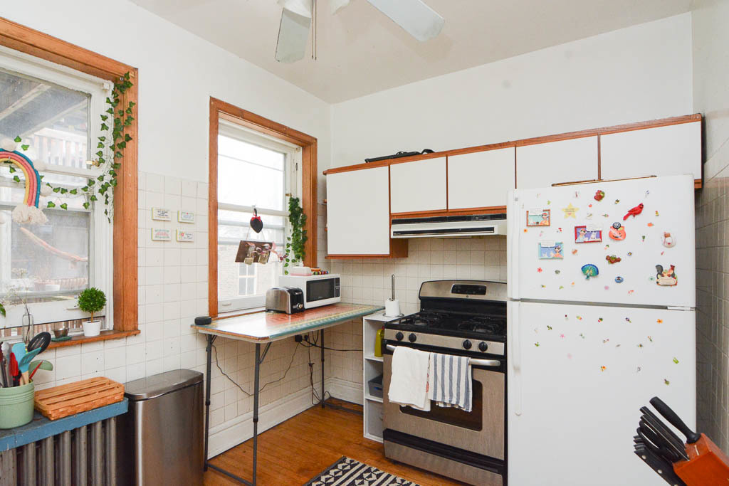 1400 W ROSEMONT Avenue 1