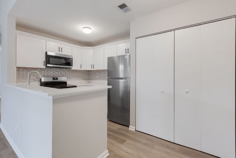 Tiny photo for 1919 N Hicks Road #209, Palatine, IL 60074 (MLS # 12617818)
