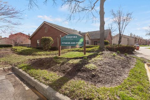 Tiny photo for 1919 N Hicks Road #209, Palatine, IL 60074 (MLS # 12617818)