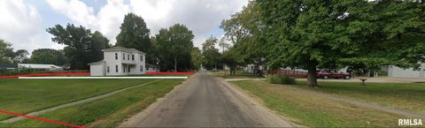 Tiny photo for 150 E Tanner Street, Waverly, IL 62692 (MLS # QC4268015)