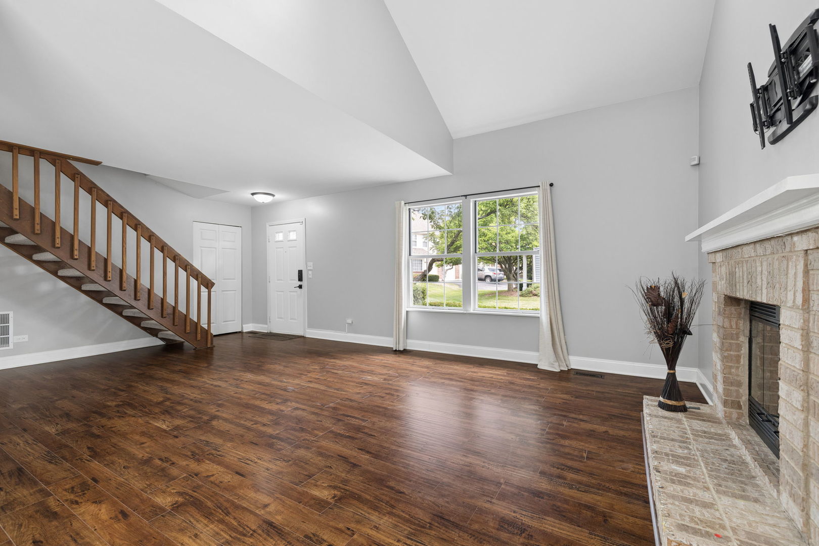 97 Cammeron Court