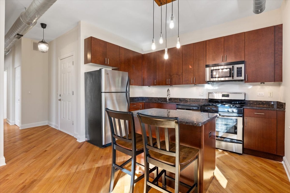 2900 N Troy Street A3