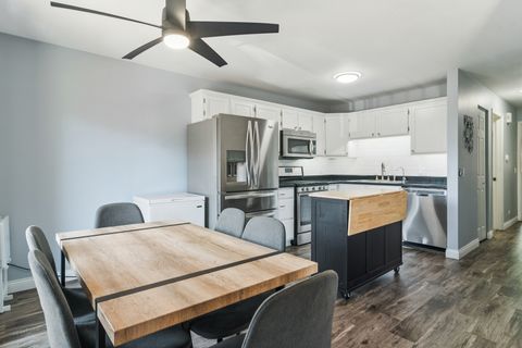 Tiny photo for 295 Woodridge Circle #H, South Elgin, IL 60177 (MLS # 12509560)