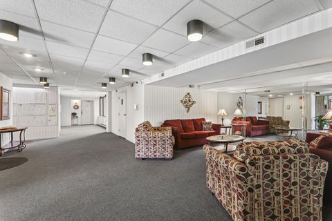 Tiny photo for Gurnee, IL 60031 (MLS # 12624040)
