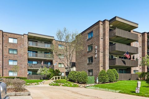 Photo of Gurnee, IL 60031 (MLS # 12624040)