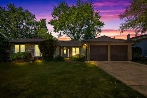 Tiny photo for 190 S Circle Avenue, Bloomingdale, IL 60108 (MLS # 12701513)
