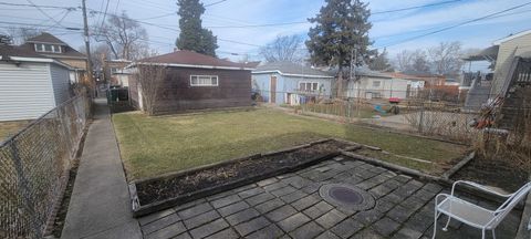 Tiny photo for 2330 Lombard Avenue, Berwyn, IL 60402 (MLS # 12595085)