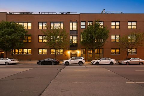 Tiny photo for 1728 N Damen Avenue #106, Chicago, IL 60647 (MLS # 12611418)