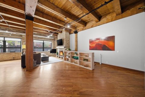 Tiny photo for 1728 N Damen Avenue #106, Chicago, IL 60647 (MLS # 12611418)