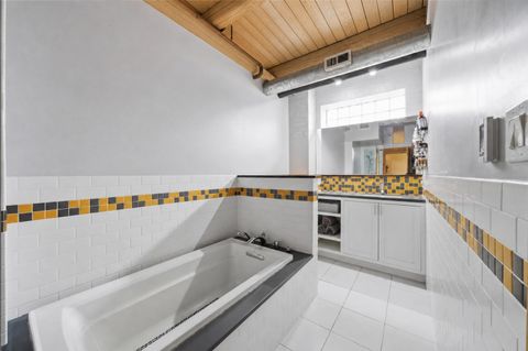 Tiny photo for 1728 N Damen Avenue #106, Chicago, IL 60647 (MLS # 12611418)
