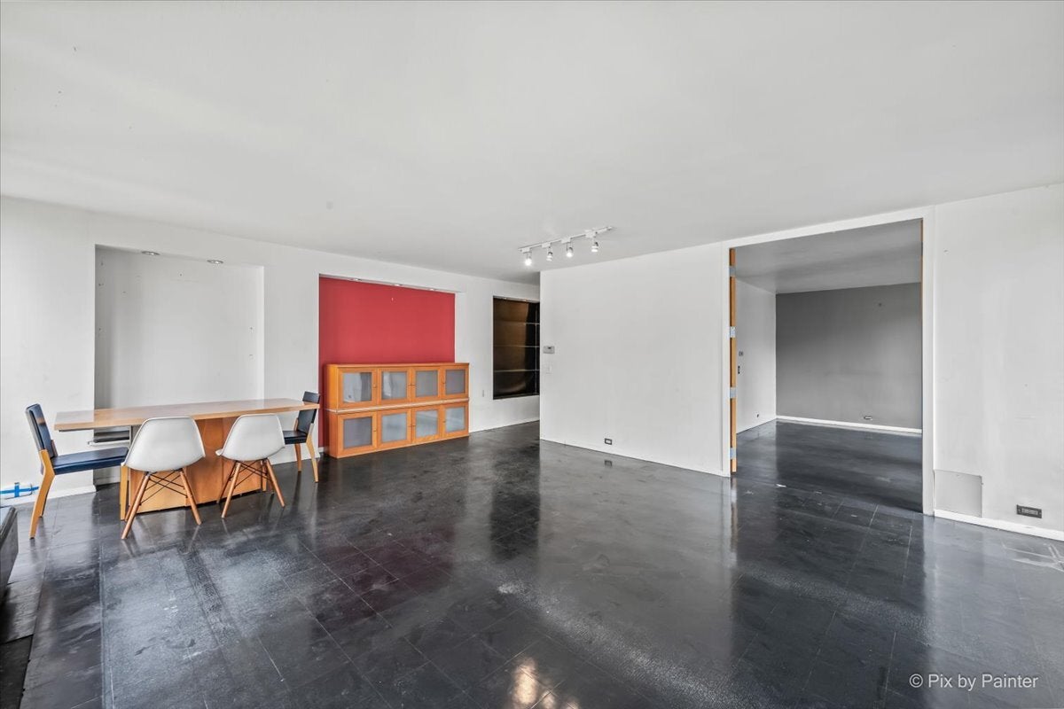 910 N LAKE SHORE Drive 1316
