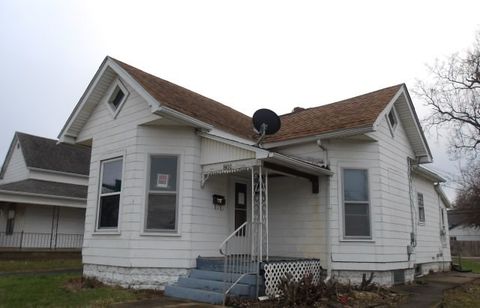 Tiny photo for 801 S Central Avenue, Paris, IL 61944 (MLS # 12622122)