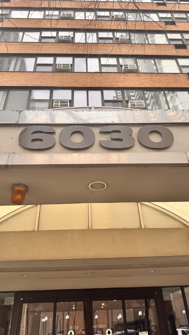 6030 N Sheridan Road 1710
