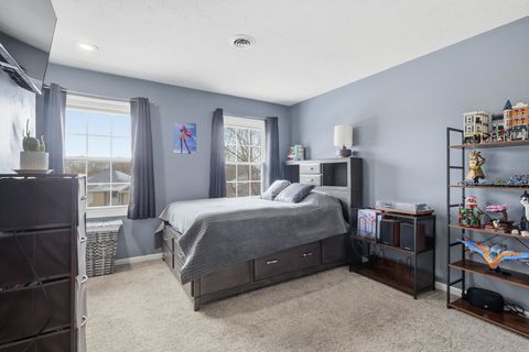 Tiny photo for 2430 Navajo Drive, Bettendorf, IA 52722 (MLS # 12557082)