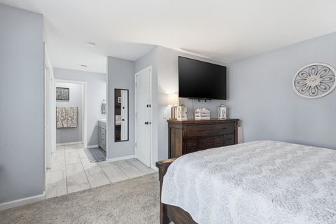 Tiny photo for 2430 Navajo Drive, Bettendorf, IA 52722 (MLS # 12557082)