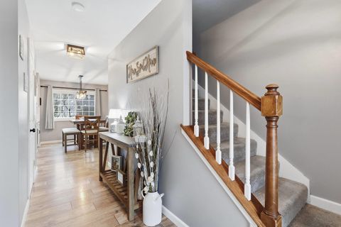 Tiny photo for 2430 Navajo Drive, Bettendorf, IA 52722 (MLS # 12557082)