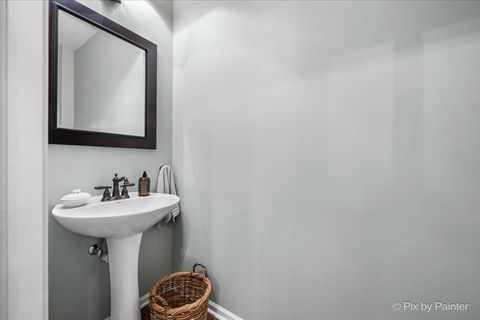 Tiny photo for 2187 Vanderbilt Drive, Geneva, IL 60134 (MLS # 12593626)