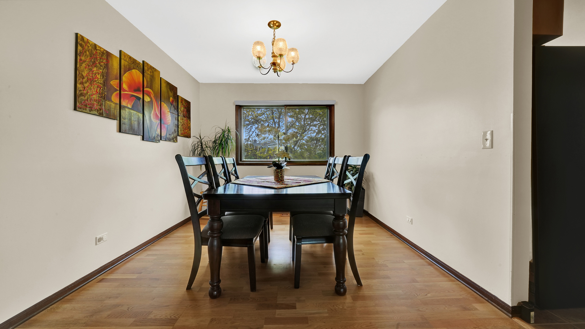 411 Arlington Avenue