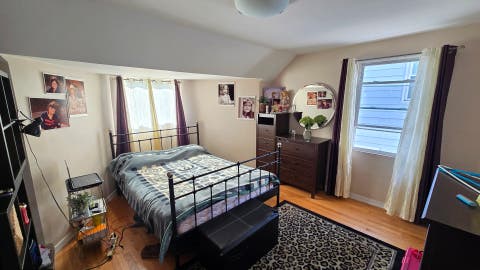 Tiny photo for 8751 S SACRAMENTO Avenue, Evergreen Park, IL 60805 (MLS # 12725619)