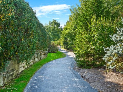 Tiny photo for 904 Hickory Drive, Western Springs, IL 60558 (MLS # 12484012)