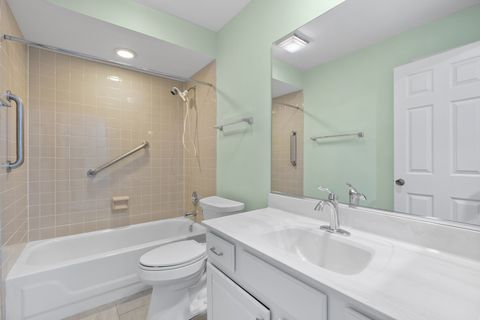 Tiny photo for 1533 N Courtland Drive, Arlington Heights, IL 60004 (MLS # 12676359)