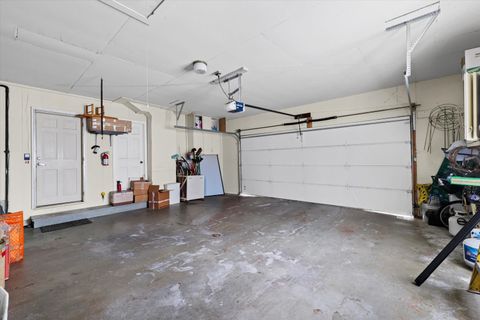 Tiny photo for 3 Lake Park Road, Champaign, IL 61822 (MLS # 12530079)