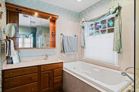 Tiny photo for 3 Lake Park Road, Champaign, IL 61822 (MLS # 12530079)