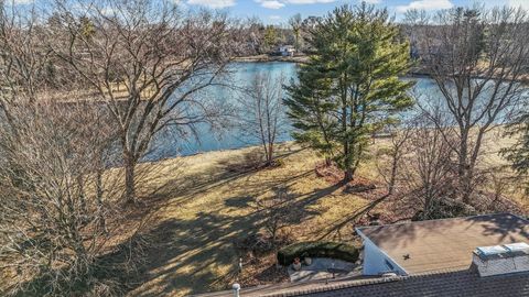 Tiny photo for 3 Lake Park Road, Champaign, IL 61822 (MLS # 12530079)