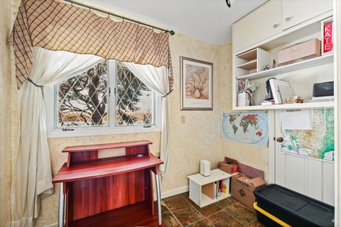 Tiny photo for 3 Lake Park Road, Champaign, IL 61822 (MLS # 12530079)