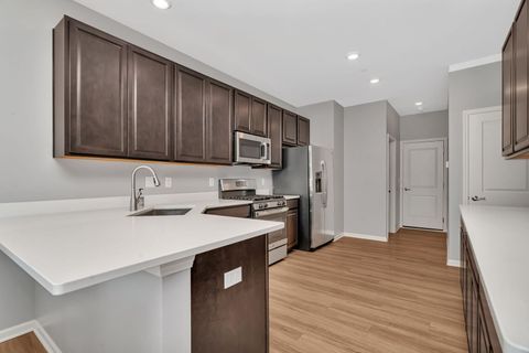 Tiny photo for 1334 Hawk Hollow Drive, Yorkville, IL 60560 (MLS # 12500208)