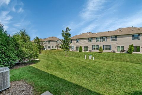 Tiny photo for 1334 Hawk Hollow Drive, Yorkville, IL 60560 (MLS # 12500208)