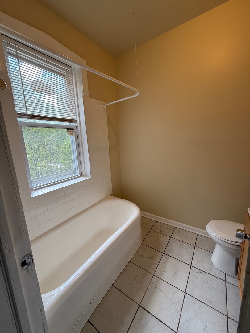 715 W 57th Street 3