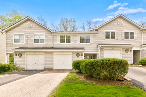 Photo of 615 Buckskin Lane, Carpentersville, IL 60110 (MLS # 12650027)