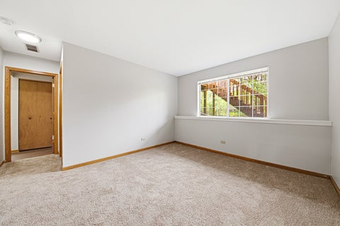 Tiny photo for 615 Buckskin Lane, Carpentersville, IL 60110 (MLS # 12650027)