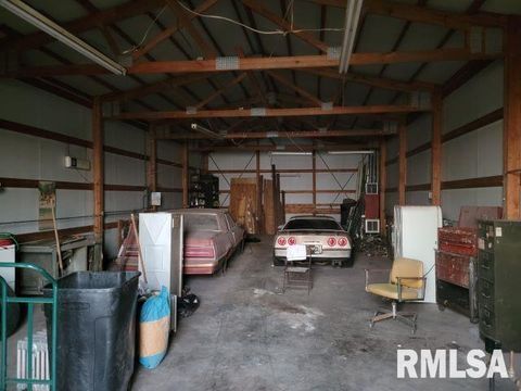 Tiny photo for 101 S 6TH Street, Murphysboro, IL 62966 (MLS # EB458982)