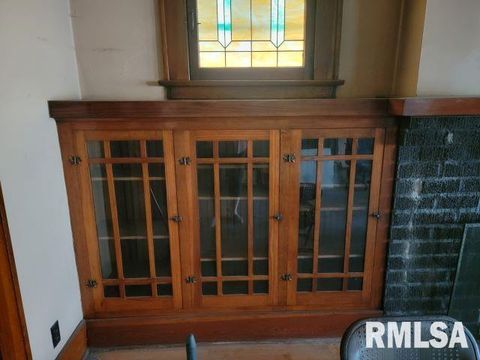 Tiny photo for 101 S 6TH Street, Murphysboro, IL 62966 (MLS # EB458982)