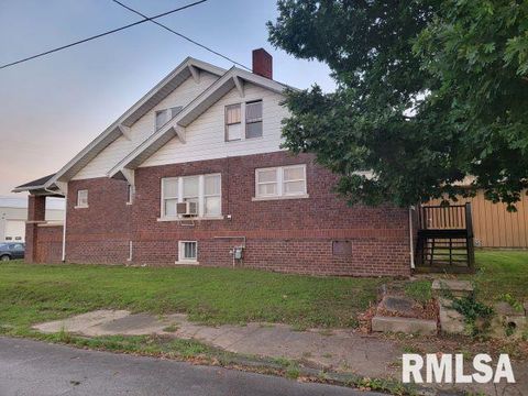 Tiny photo for 101 S 6TH Street, Murphysboro, IL 62966 (MLS # EB458982)