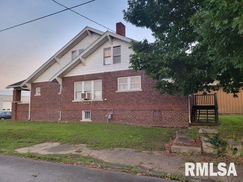 Tiny photo for 101 S 6TH Street, Murphysboro, IL 62966 (MLS # EB458982)