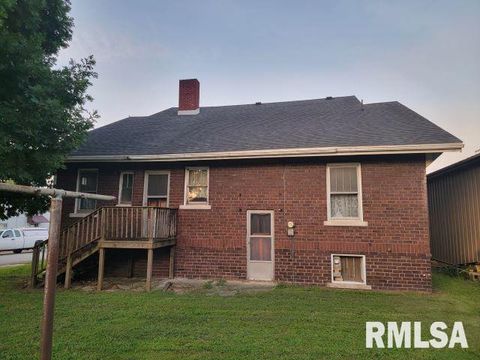 Tiny photo for 101 S 6TH Street, Murphysboro, IL 62966 (MLS # EB458982)